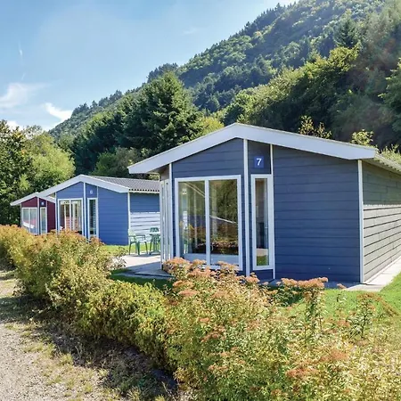2 Bedroom Gorgeous In An Der Mosel 度假居